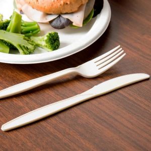 fourchettes en plastique ustensiles jetables conviviaux coutellerie écologique